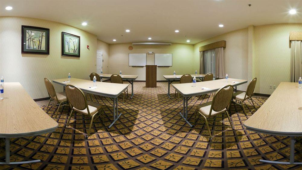 Candlewood Suites Windsor Locks By Ihg Exterior photo